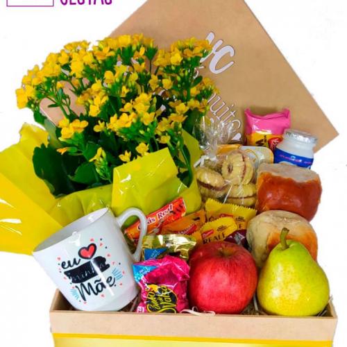 Cesta para o Dia das Mães com Xícara Temática